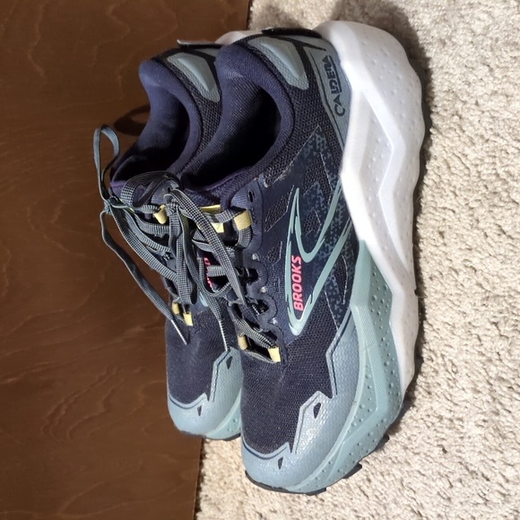 Brooks Caldera 7 Women's Size 8 - Picture 3 of 14